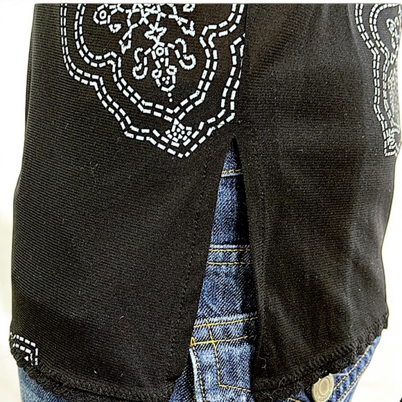 Kenneth Cole Black Mandala Print Long Sleeve Mesh Tunic - Picture 8 of 16